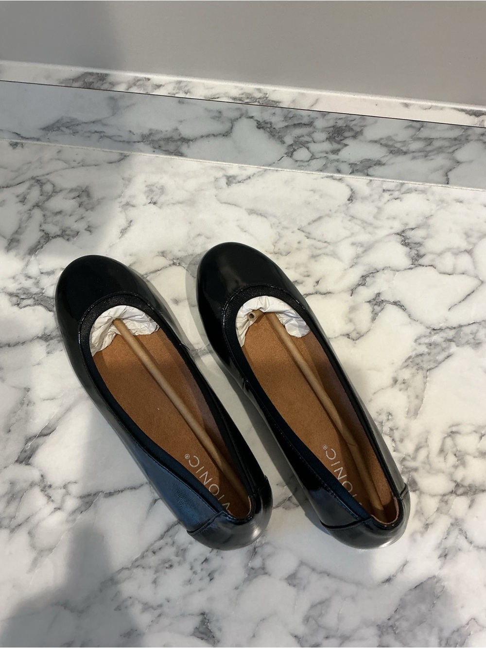 Vionic Black Crinkle Patent Slip-On Ballet Flats